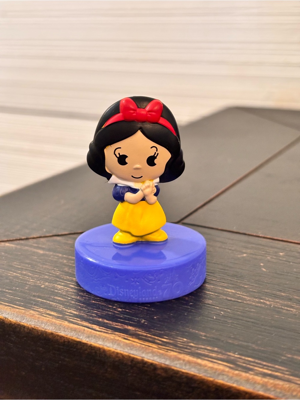 SNOW WHITE ✨ McDonalds Celebrating 70 Years Of DISNEYLAND Collectible